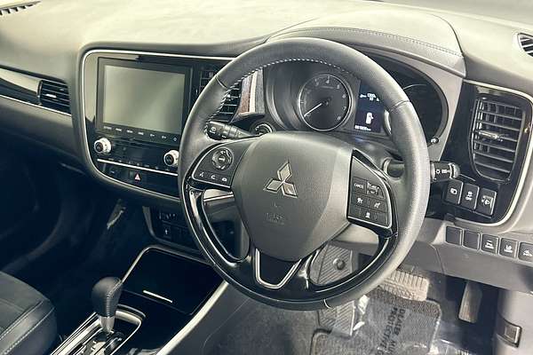 2021 Mitsubishi OUTLANDER LS 7 SEAT (2WD) ZL MY21