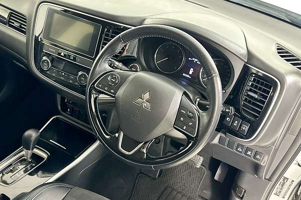 2018 Mitsubishi OUTLANDER LS 7 SEAT (2WD) ZL MY19