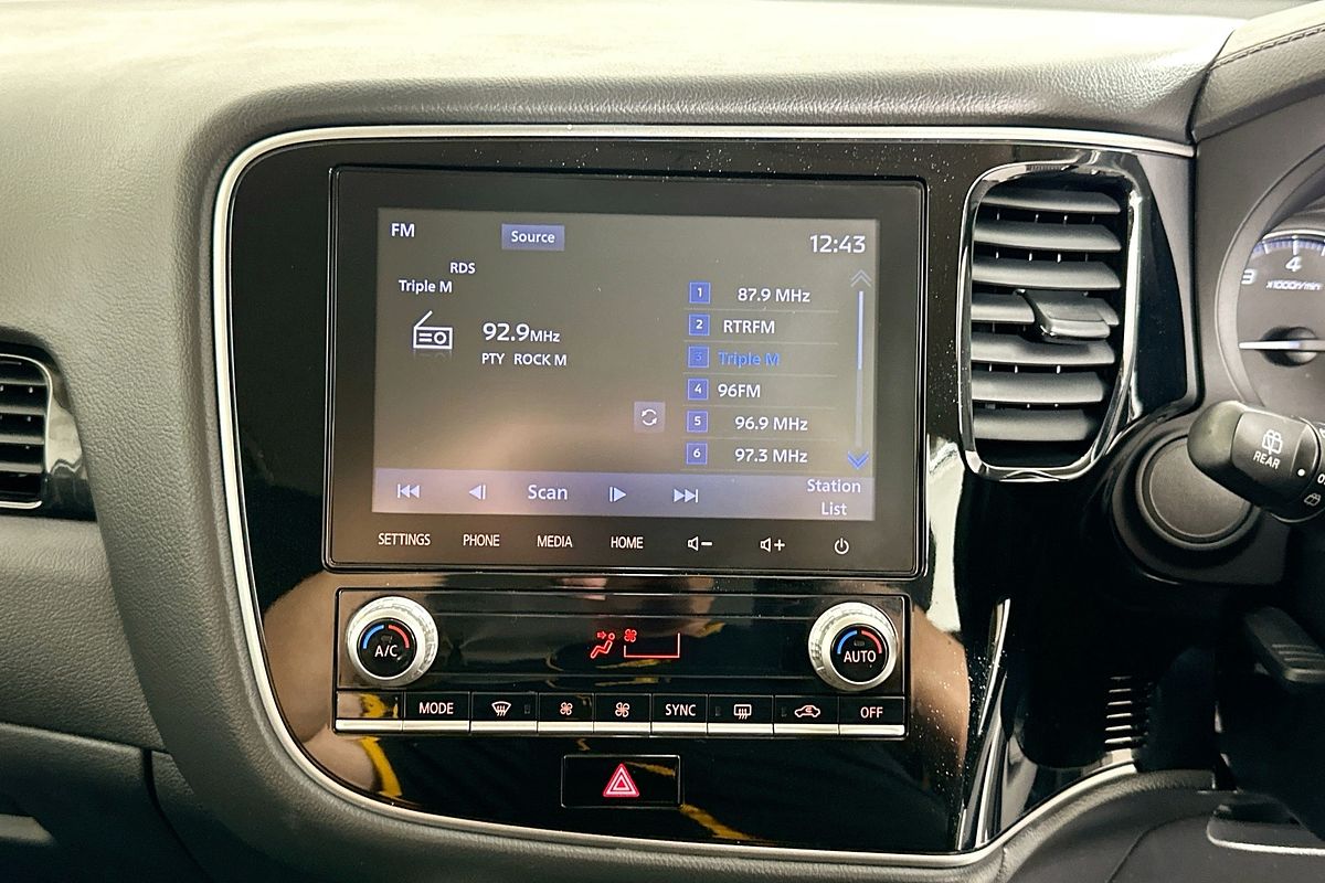 2020 Mitsubishi OUTLANDER ES 7 SEAT (2WD) ZL MY21