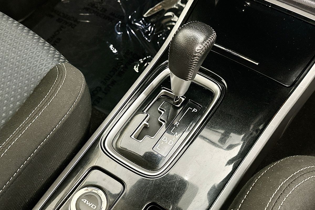 2020 Mitsubishi OUTLANDER ES 7 SEAT (AWD) ZL MY20
