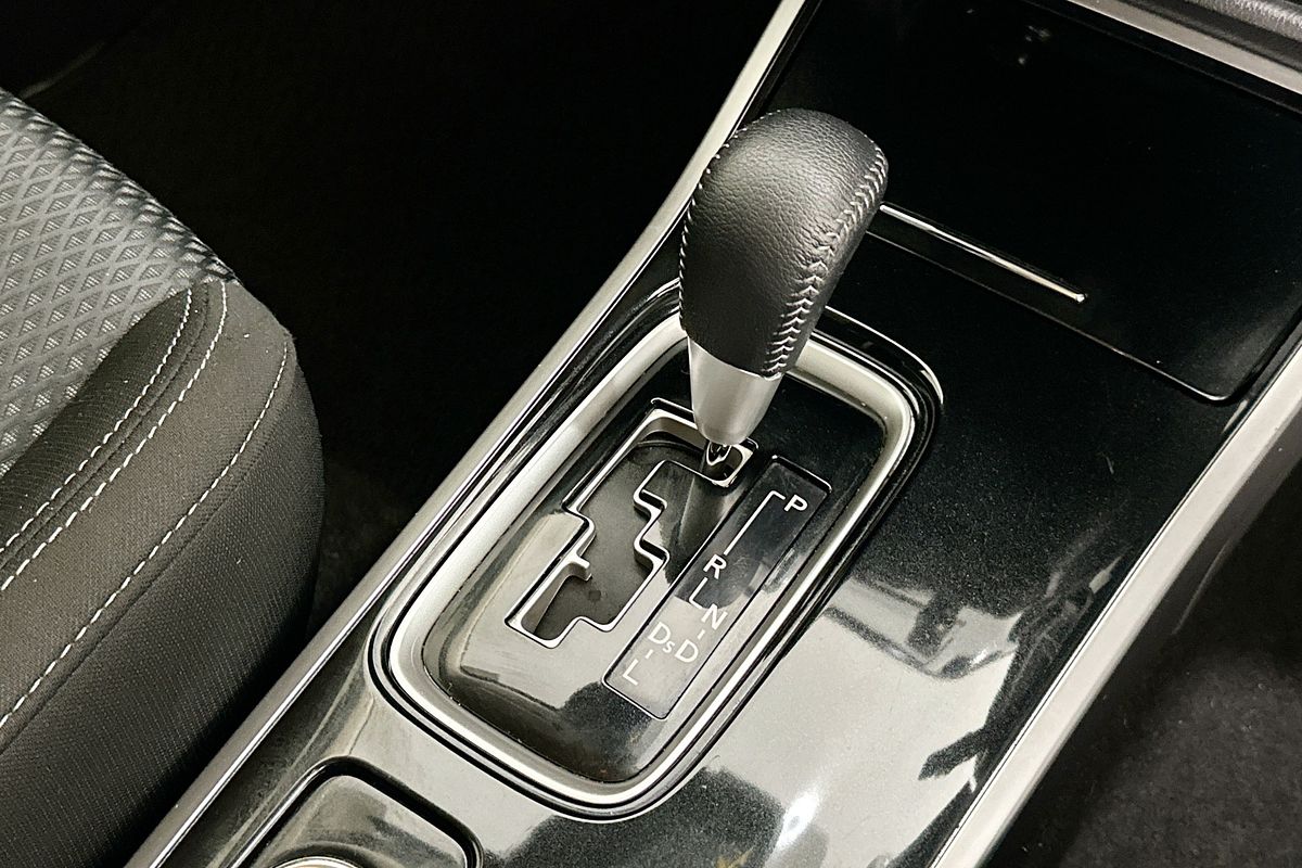 2021 Mitsubishi OUTLANDER ES 7 SEAT (AWD) ZL MY21