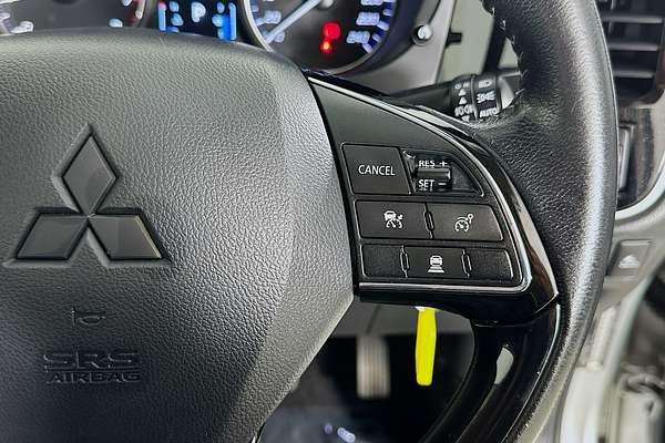 2021 Mitsubishi OUTLANDER ES 7 SEAT (AWD) ZL MY21
