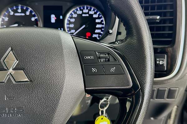 2018 Mitsubishi OUTLANDER ES 7 SEAT (2WD) ZL MY18.5