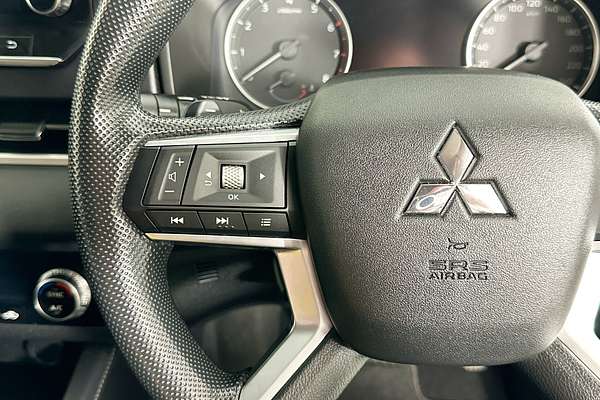 2021 Mitsubishi OUTLANDER ES 7 SEAT (2WD) ZM MY22