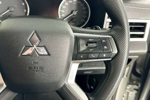 2021 Mitsubishi OUTLANDER ES 7 SEAT (2WD) ZM MY22