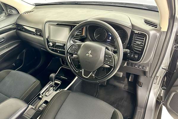 2020 Mitsubishi OUTLANDER ES 7 SEAT (2WD) ZL MY21