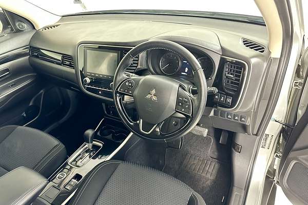 2021 Mitsubishi OUTLANDER ES 7 SEAT (AWD) ZL MY21