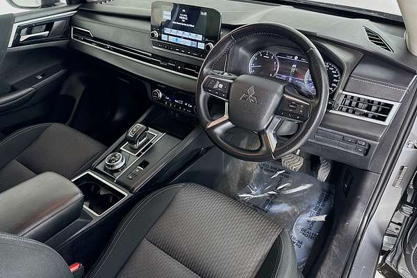 2021 Mitsubishi Outlander LS ZM