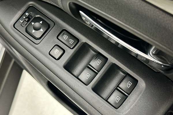 2020 Mitsubishi OUTLANDER ES 7 SEAT (2WD) ZL MY21