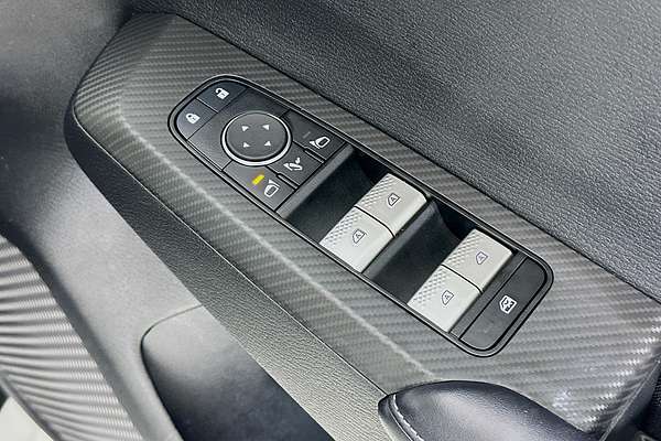 2024 Mitsubishi Outlander LS ZM