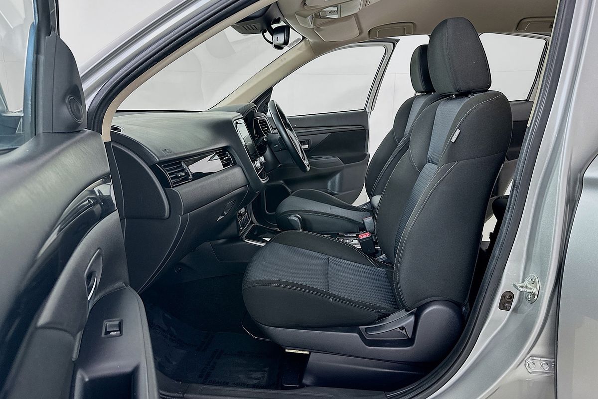 2021 Mitsubishi OUTLANDER ES 7 SEAT (AWD) ZL MY21