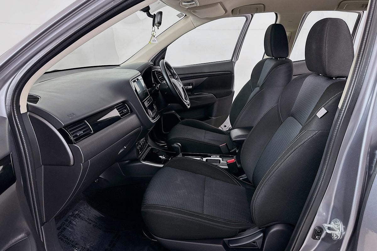 2018 Mitsubishi OUTLANDER ES 7 SEAT (2WD) ZL MY18.5