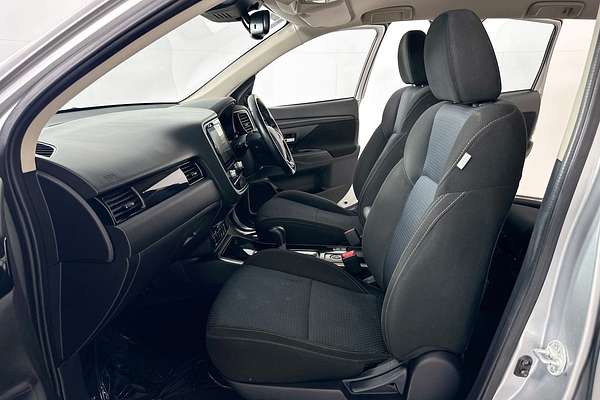 2020 Mitsubishi OUTLANDER ES 7 SEAT (AWD) ZL MY20