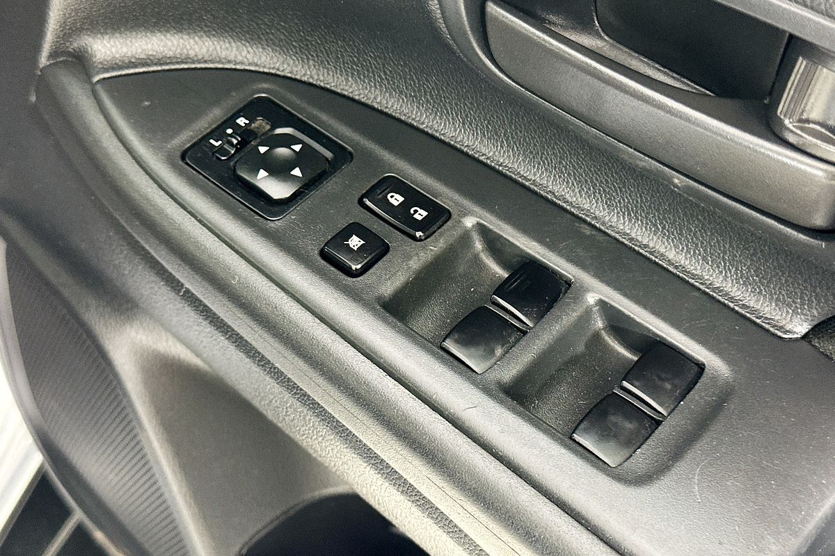 2013 Mitsubishi OUTLANDER ES (4x2) ZJ