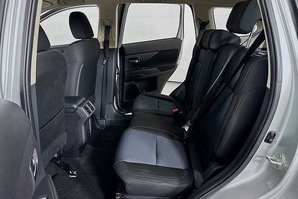 2021 Mitsubishi OUTLANDER ES 7 SEAT (AWD) ZL MY21