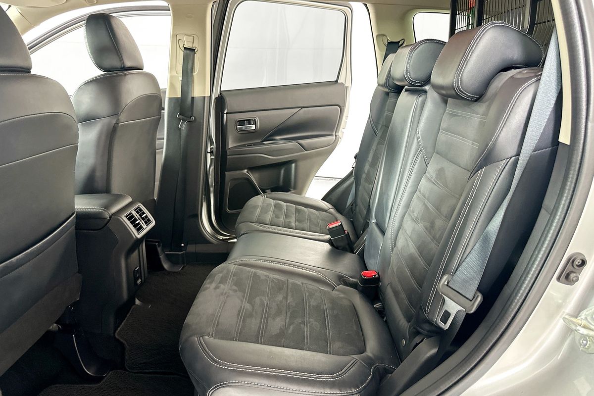 2021 Mitsubishi OUTLANDER LS 7 SEAT (2WD) ZL MY21