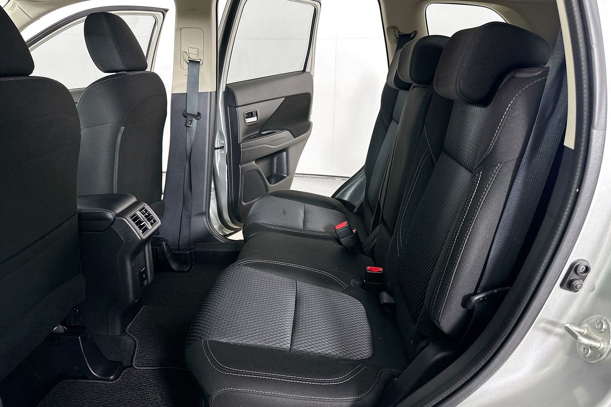 2021 Mitsubishi OUTLANDER ES 7 SEAT (AWD) ZL MY21