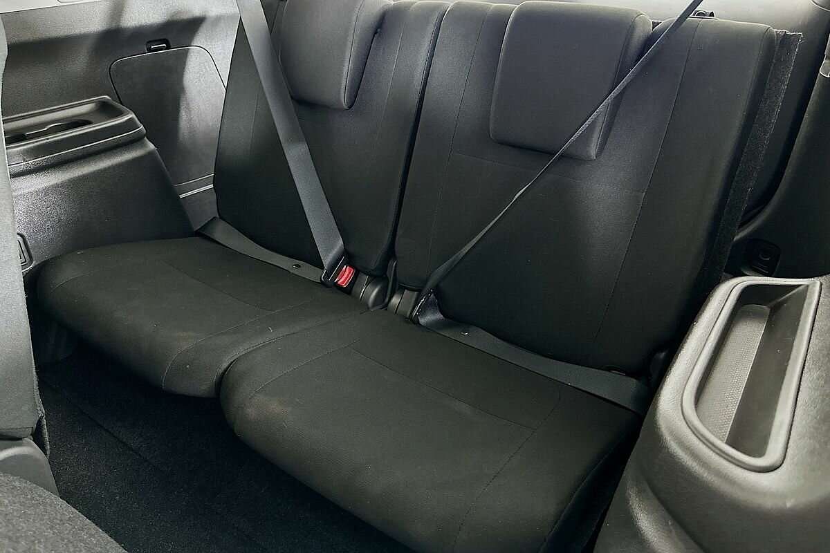 2021 Mitsubishi OUTLANDER ES 7 SEAT (AWD) ZL MY21