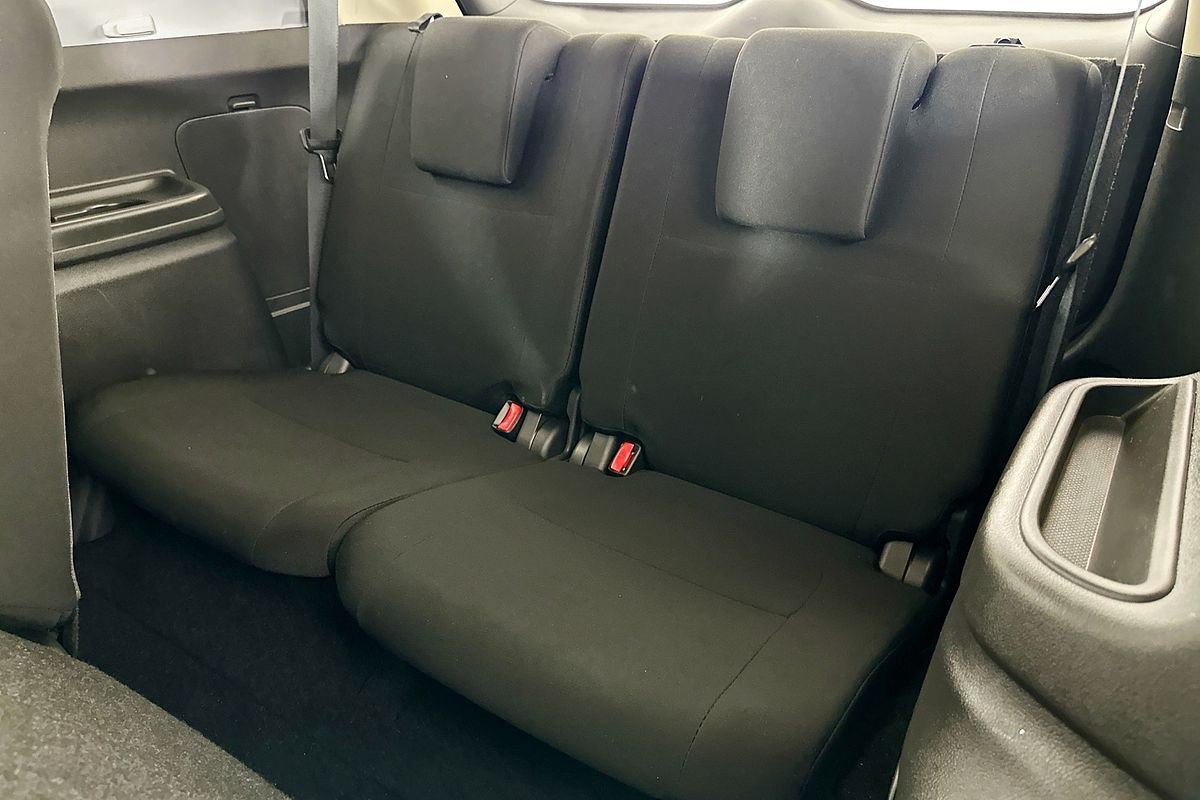 2020 Mitsubishi OUTLANDER ES 7 SEAT (AWD) ZL MY20