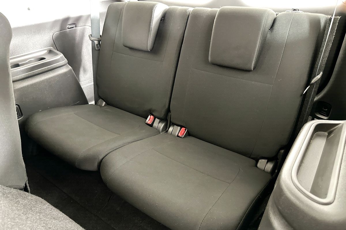 2020 Mitsubishi OUTLANDER ES 7 SEAT (2WD) ZL MY21