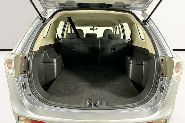 2013 Mitsubishi OUTLANDER ES (4x2) ZJ