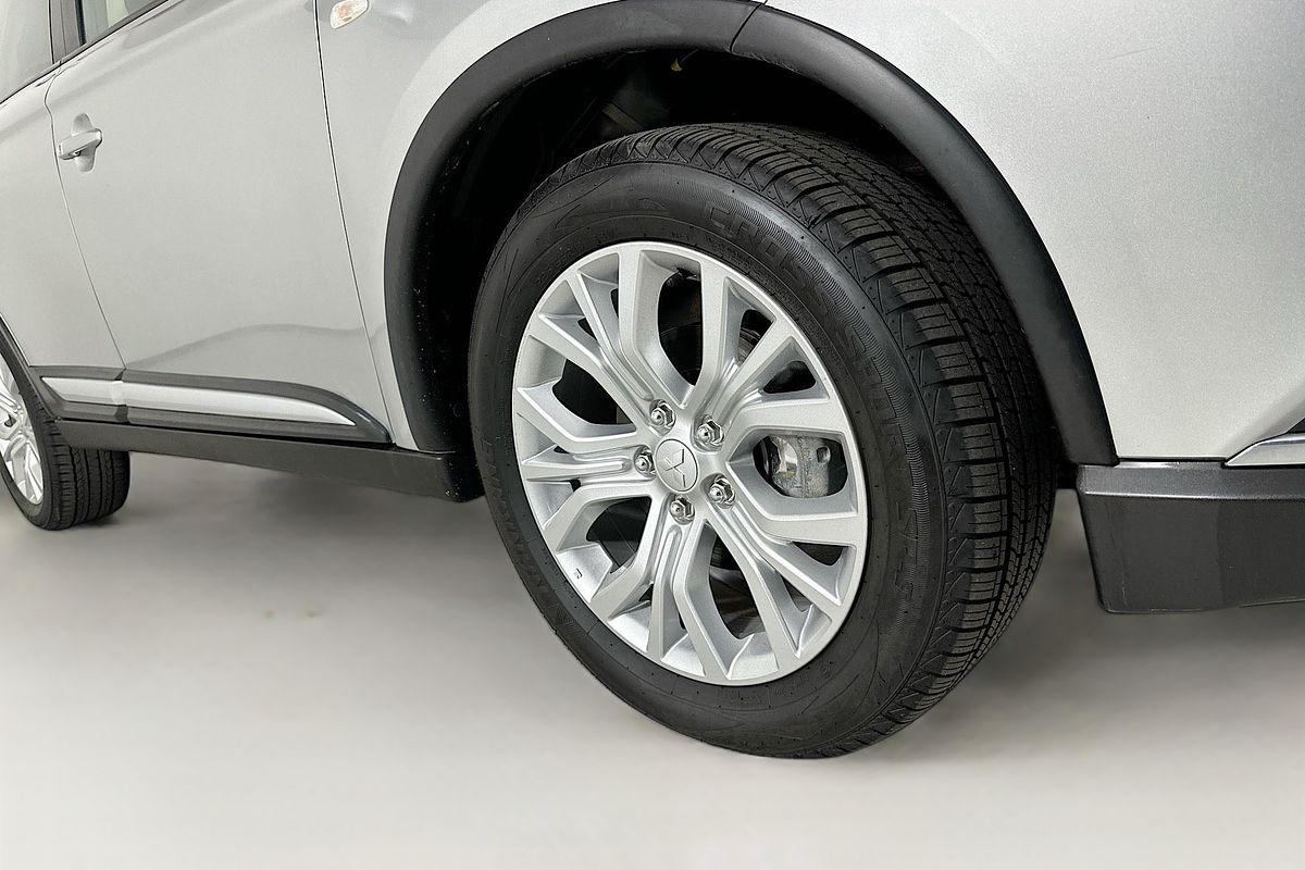 2021 Mitsubishi OUTLANDER ES 7 SEAT (AWD) ZL MY21