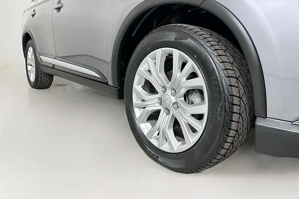 2021 Mitsubishi OUTLANDER ES 7 SEAT (AWD) ZL MY21