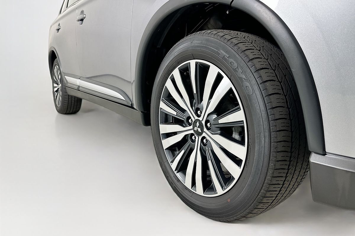 2018 Mitsubishi OUTLANDER ES 7 SEAT (2WD) ZL MY18.5