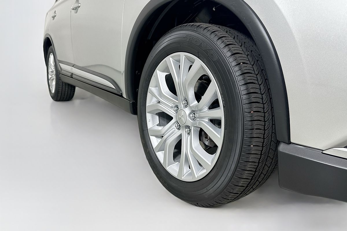 2019 Mitsubishi OUTLANDER ES 7 SEAT (2WD) ZL MY20