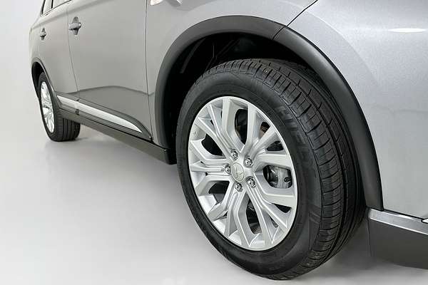 2020 Mitsubishi OUTLANDER ES 7 SEAT (2WD) ZL MY21