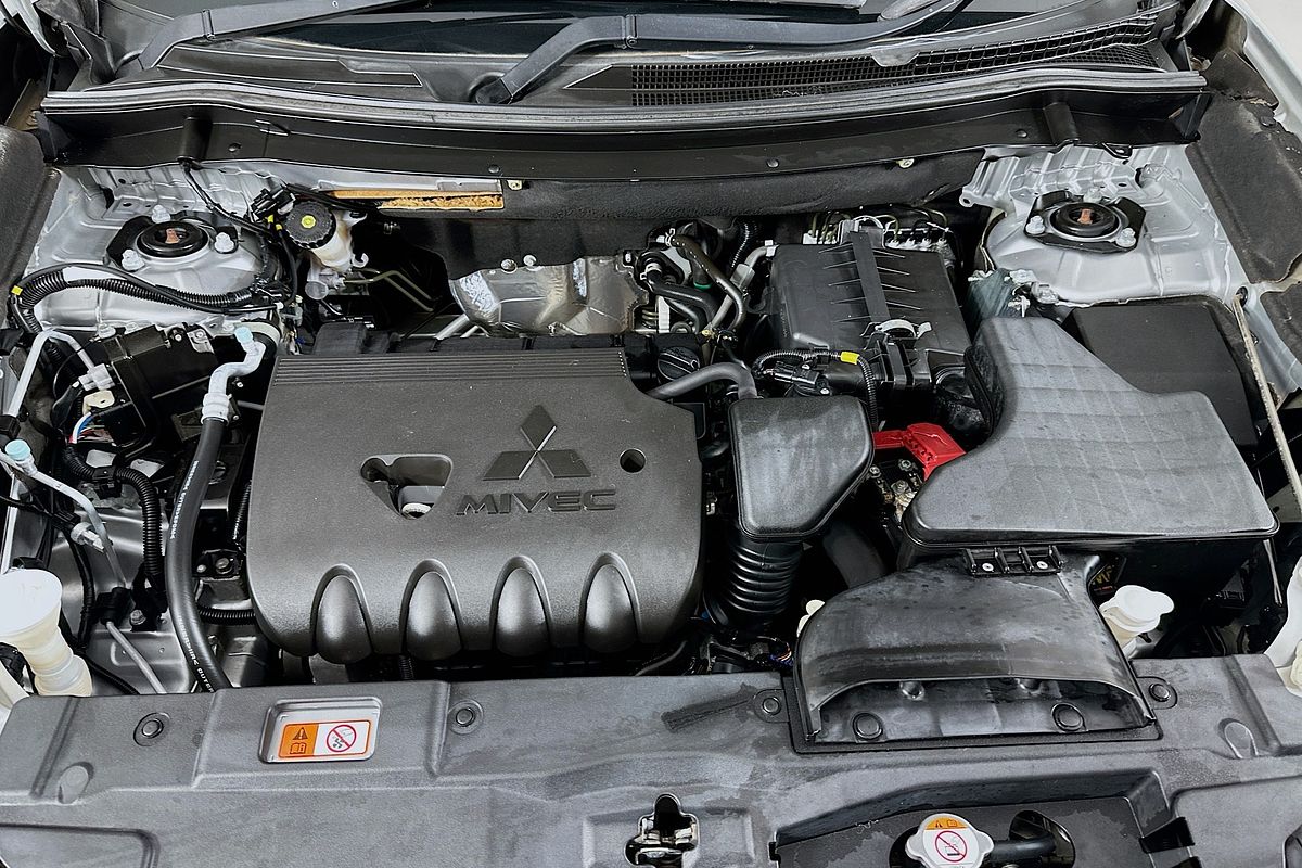 2019 Mitsubishi OUTLANDER ES 7 SEAT (AWD) ZL MY19