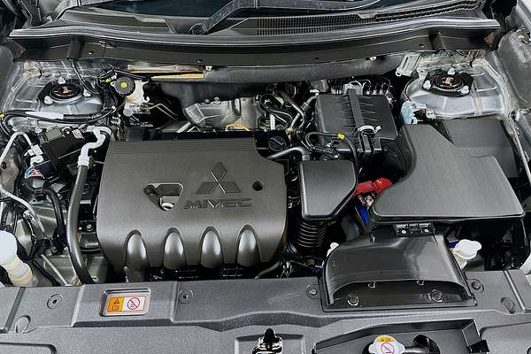 2021 Mitsubishi OUTLANDER ES 7 SEAT (AWD) ZL MY21