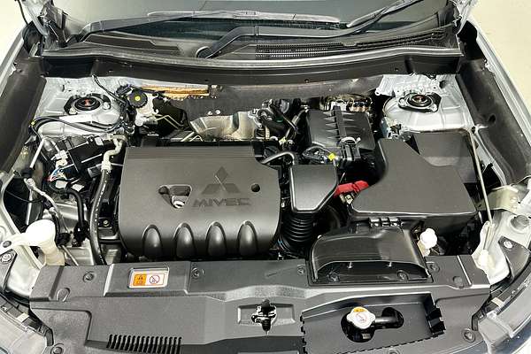 2020 Mitsubishi OUTLANDER ES 7 SEAT (AWD) ZL MY20