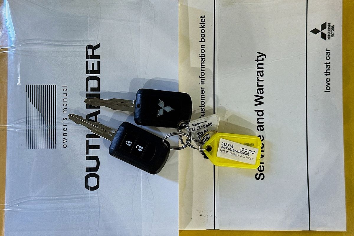 2018 Mitsubishi OUTLANDER ES 7 SEAT (2WD) ZL MY18.5