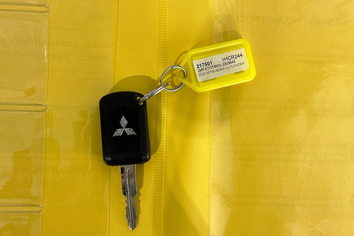 2020 Mitsubishi OUTLANDER ES 7 SEAT (AWD) ZL MY20