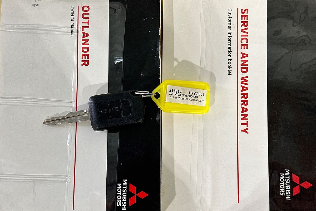 2019 Mitsubishi OUTLANDER ES 7 SEAT (2WD) ZL MY20