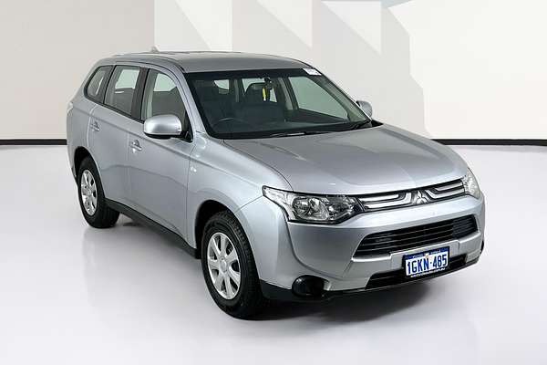 2013 Mitsubishi OUTLANDER ES (4x2) ZJ