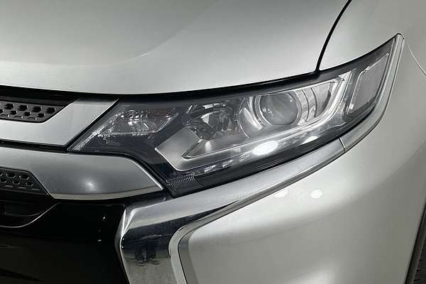 2021 Mitsubishi OUTLANDER ES 7 SEAT (AWD) ZL MY21