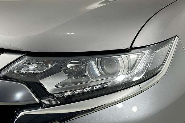 2020 Mitsubishi OUTLANDER ES 7 SEAT (2WD) ZL MY21