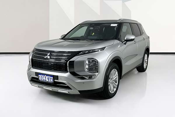 2024 Mitsubishi Outlander LS ZM