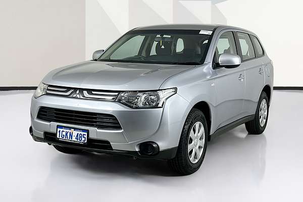 2013 Mitsubishi OUTLANDER ES (4x2) ZJ