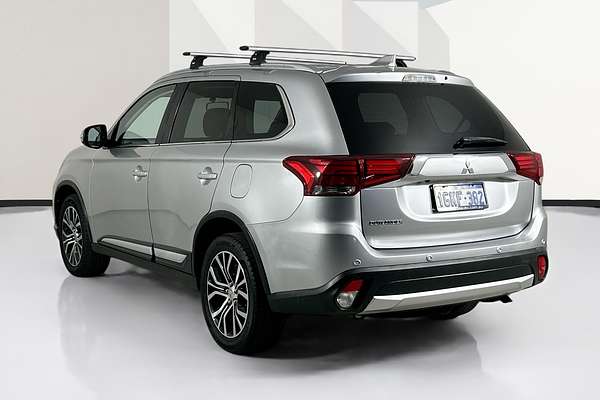 2017 Mitsubishi OUTLANDER LS SAFETY PACK (4x4) 5 SEATS ZK MY18