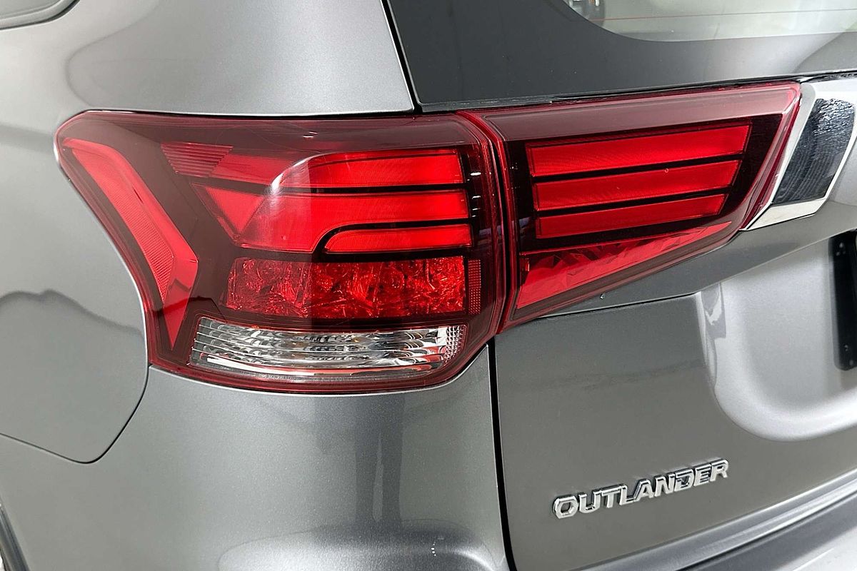 2021 Mitsubishi OUTLANDER ES 7 SEAT (AWD) ZL MY21