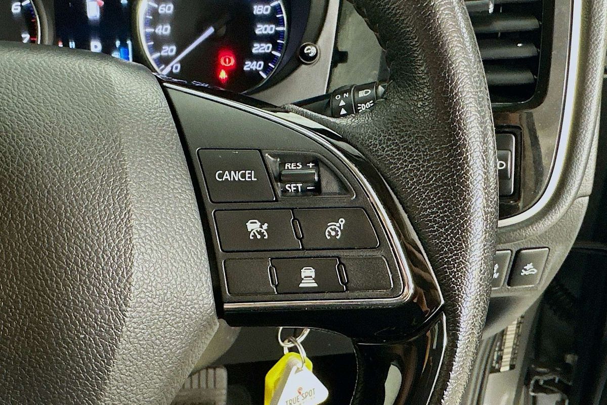 2021 Mitsubishi OUTLANDER ES 7 SEAT (AWD) ZL MY21