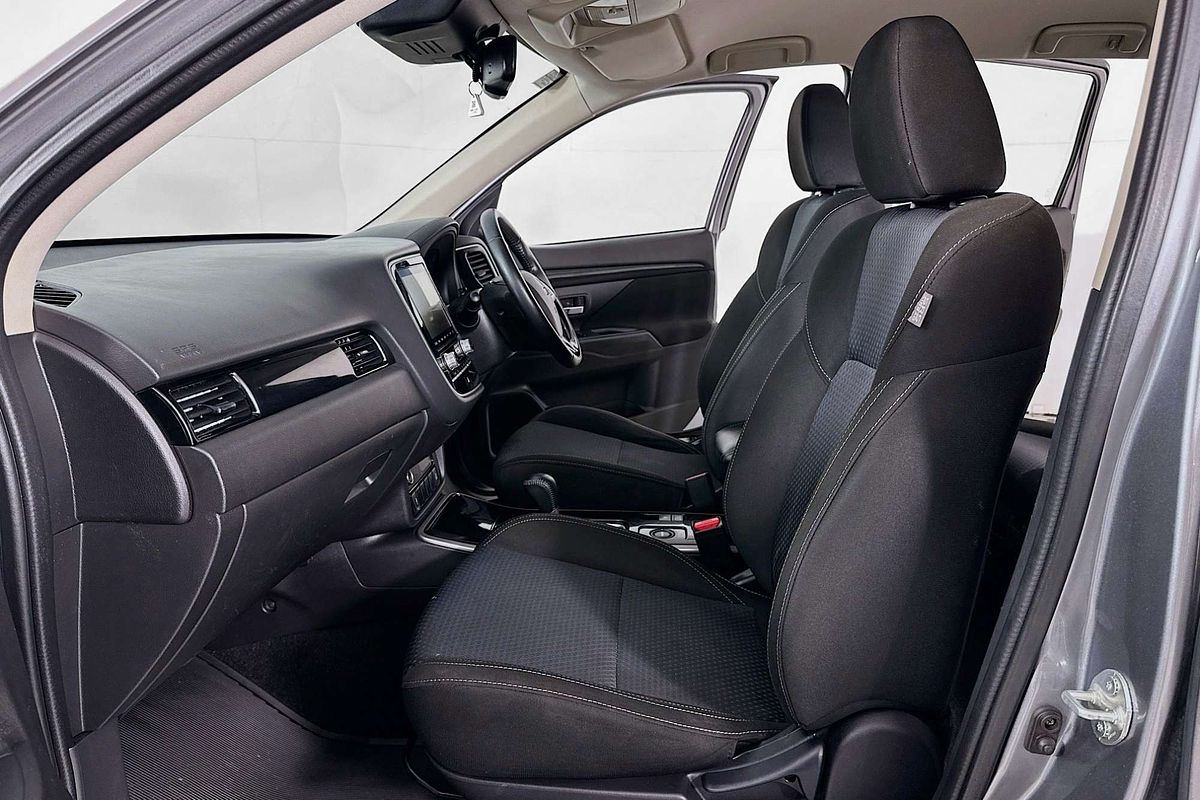 2021 Mitsubishi OUTLANDER ES 7 SEAT (AWD) ZL MY21