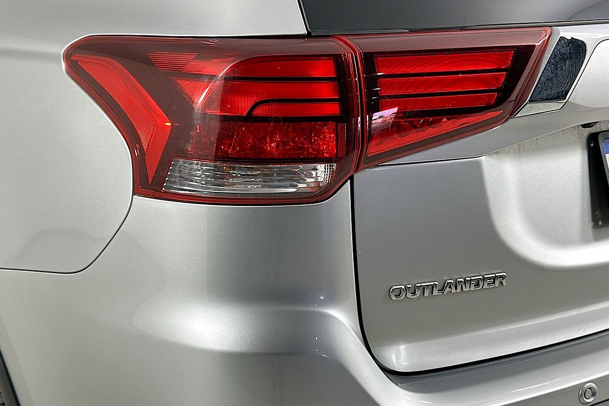 2021 Mitsubishi OUTLANDER ES 7 SEAT (AWD) ZL MY21