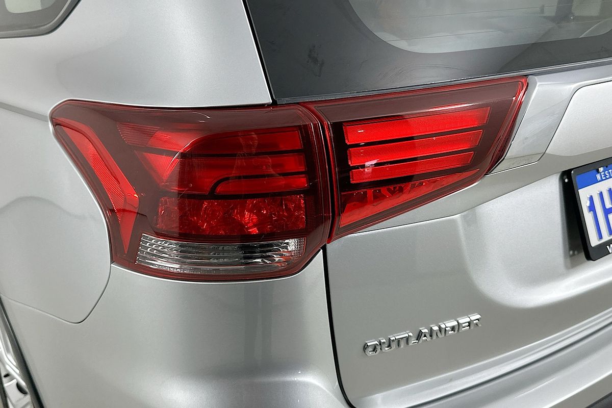 2020 Mitsubishi OUTLANDER ES 7 SEAT (AWD) ZL MY20