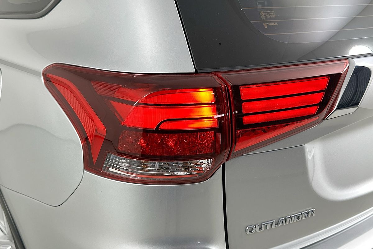 2021 Mitsubishi OUTLANDER ES 7 SEAT (AWD) ZL MY21