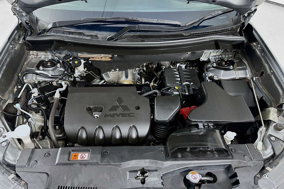 2021 Mitsubishi OUTLANDER ES 7 SEAT (AWD) ZL MY21