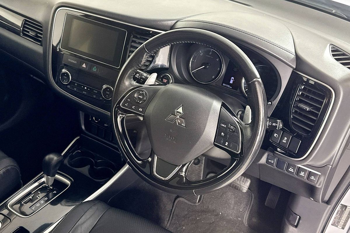 2016 Mitsubishi OUTLANDER EXCEED (4x4) ZK MY16